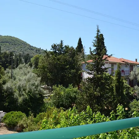 Odysseia Apartment *